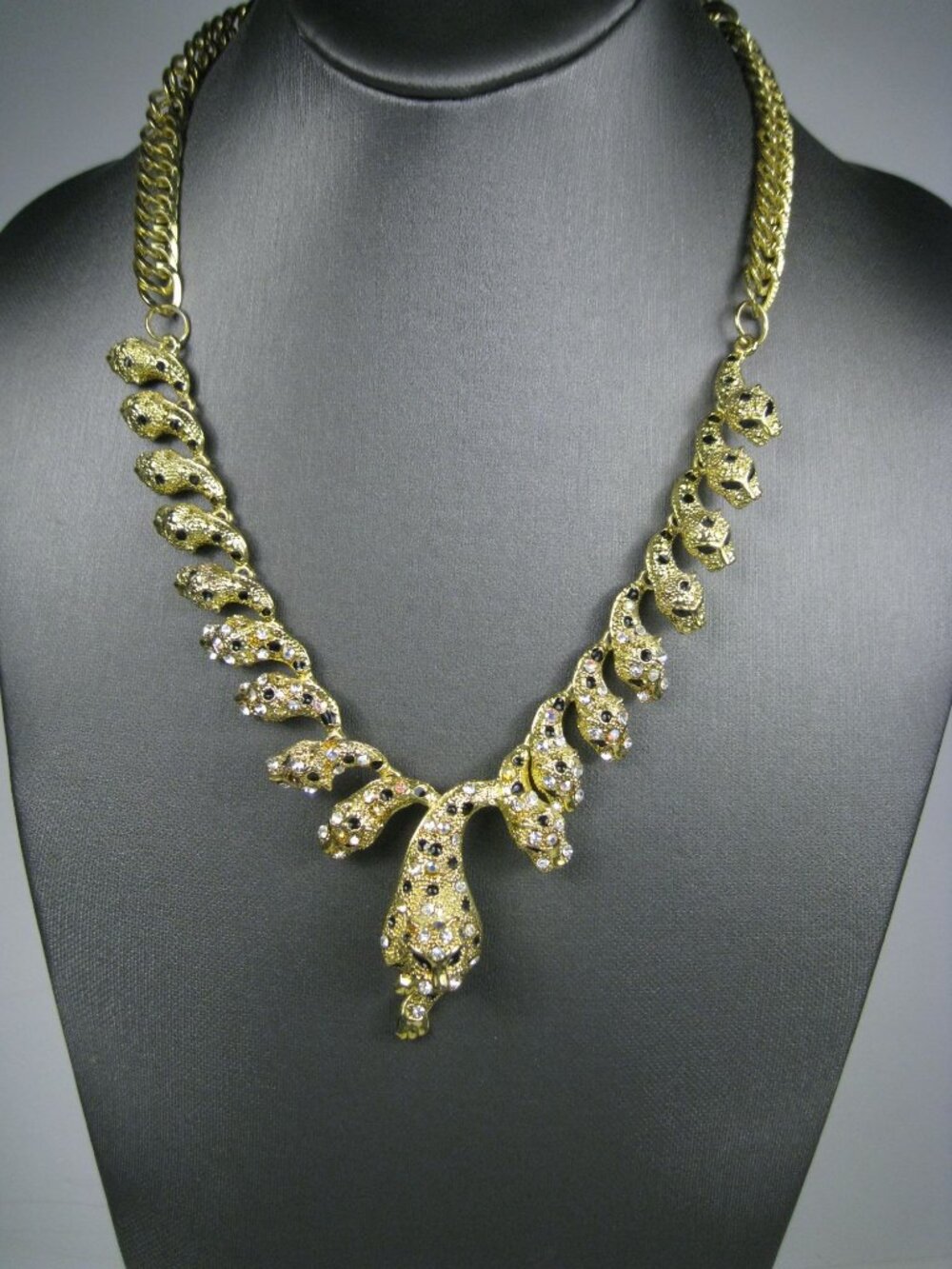 Rhinestone Crystal Cougar Panther Necklace Gold Tone Leopard Design 19 In Runway